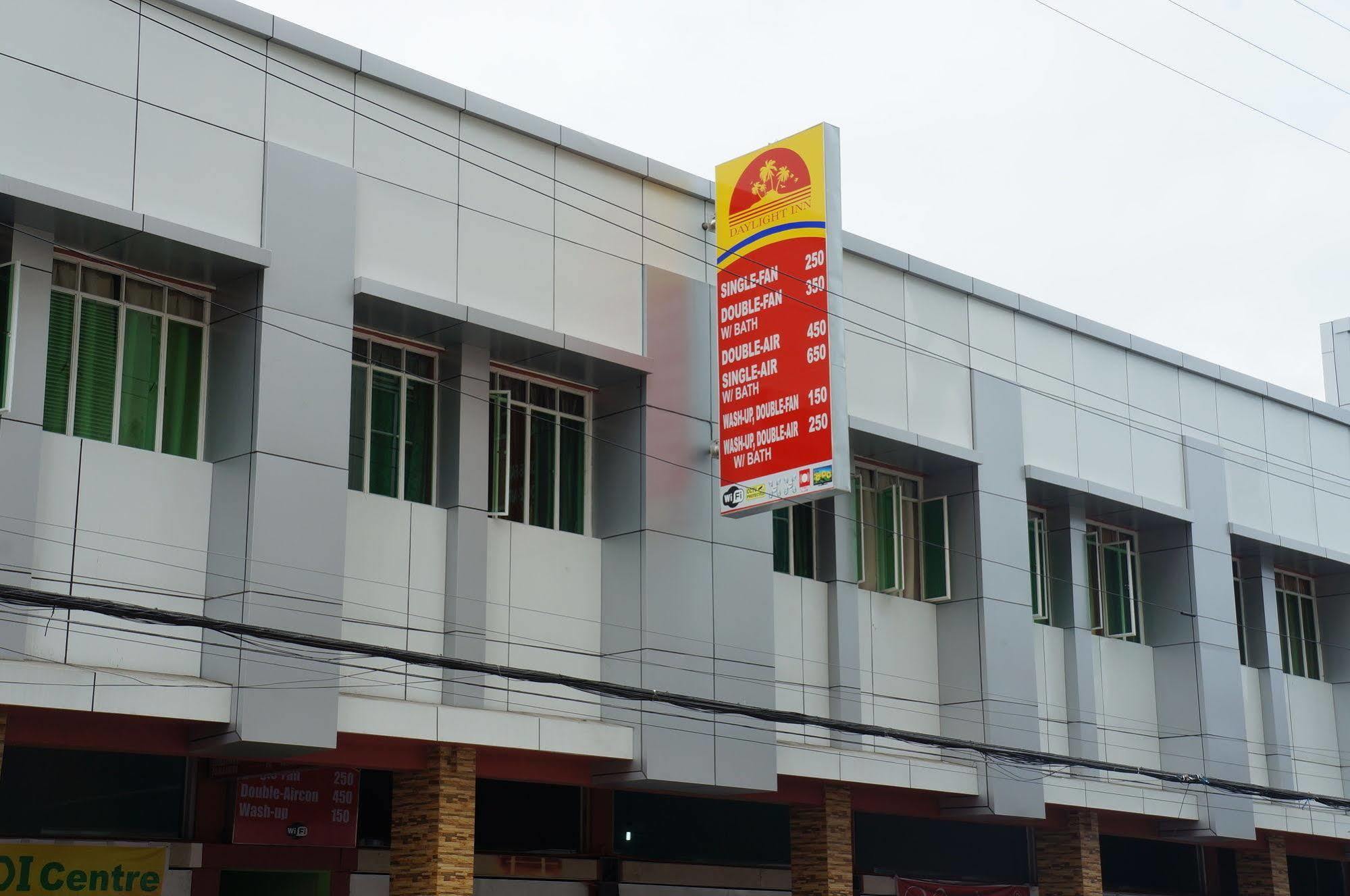 Daylight Inn Davao City Exterior foto